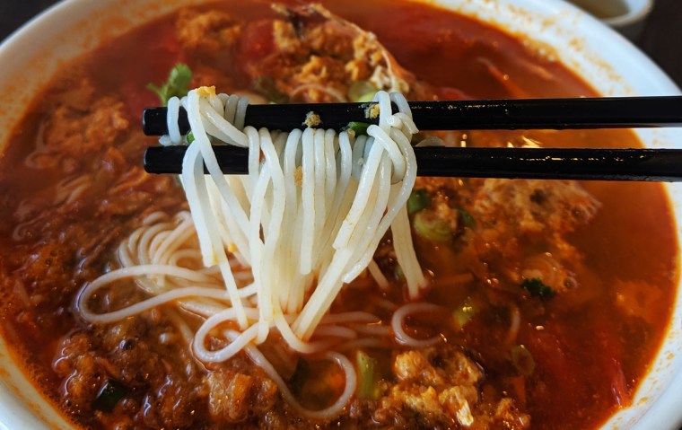 Bong Lua Vietnamese Restaurant