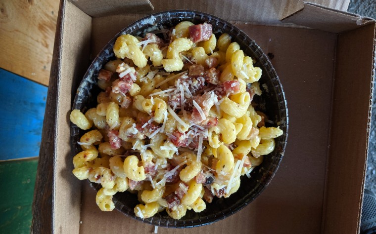 Bobbie Sue's Mac + Cheese
