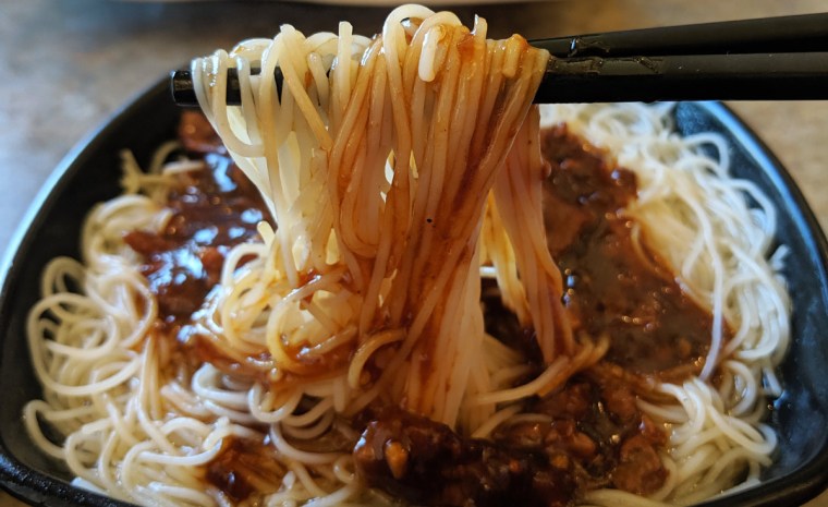 Ming's Noodle Cafe