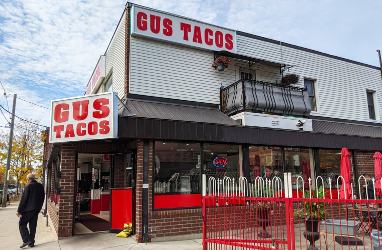 Gus Tacos