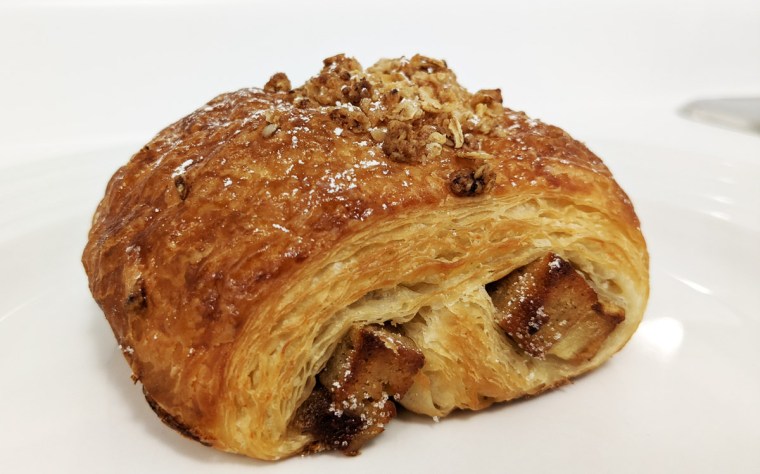 Apple crumble croissant from The Tuck Shop x Breadhead