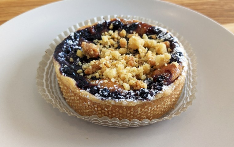 Blueberry tart from Gouter