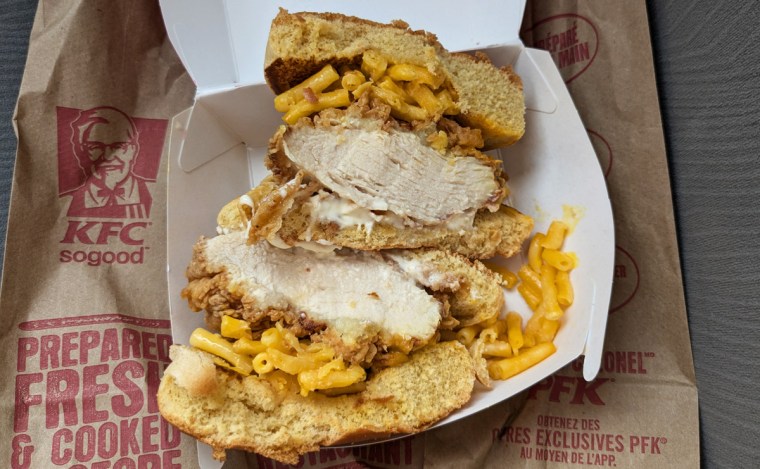 KD Mac & Cheese Chicken Sandwich from KFC