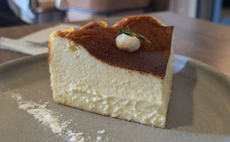 Tea One Bakery and Cafe