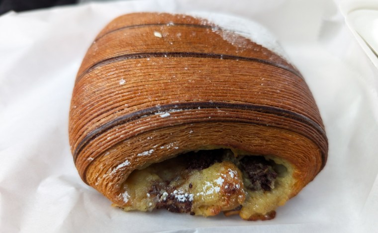 Pain Suisse from Brodflour