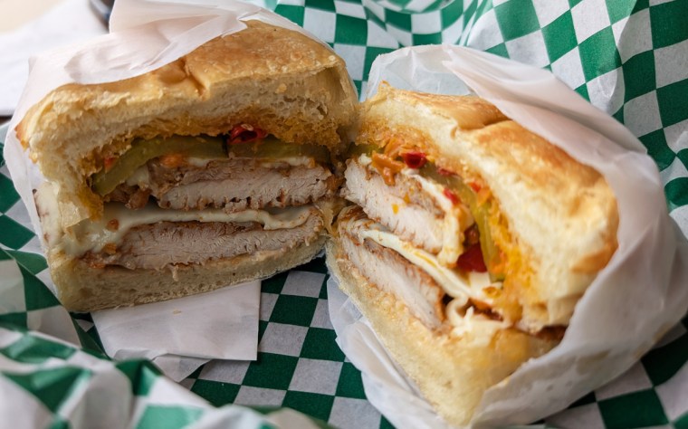 Leslie's Sandwich Room