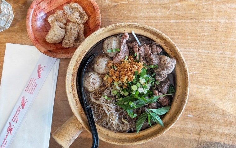 Paddler Thai Boat Noodles