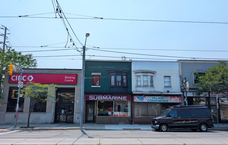 Lakeshore Super Submarine