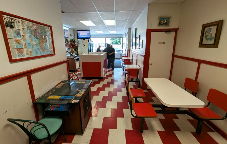 Lakeshore Super Submarine