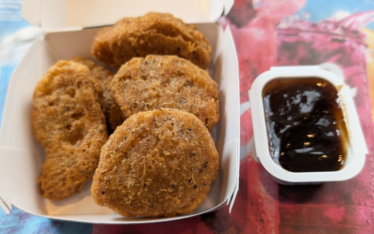 Garlic & Black Pepper Chicken McNuggets at McDonald's (World Menu Heist)
